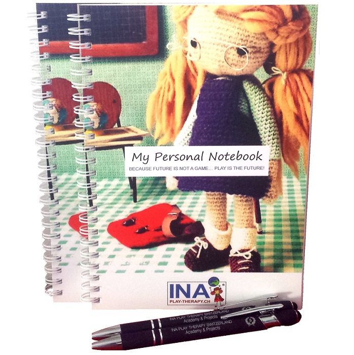 kit per ufficio e scuola con penne e quaderni